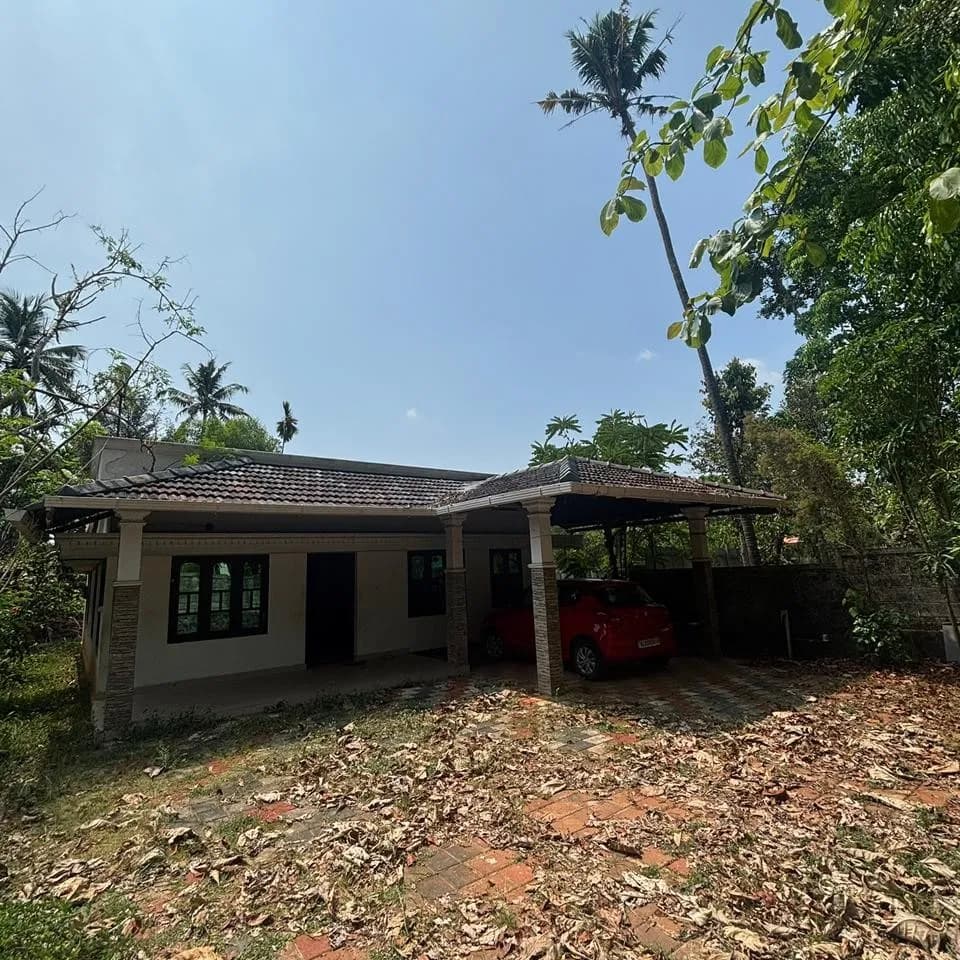 16 Cent with BHK house in Thazhuthala, Kollam