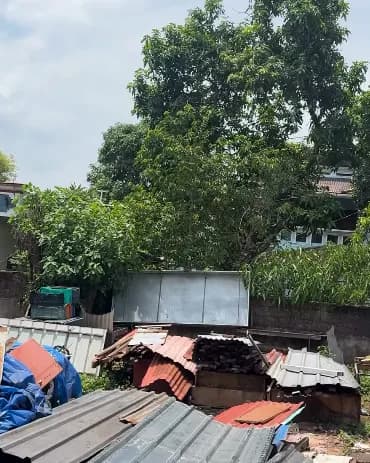 10.5 cent plot in Younus College road Pallimuk, Kollam