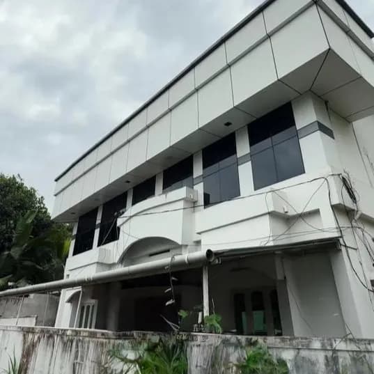 5.5 Cent with 2200 SqFt house in Randamkutty, Kollam