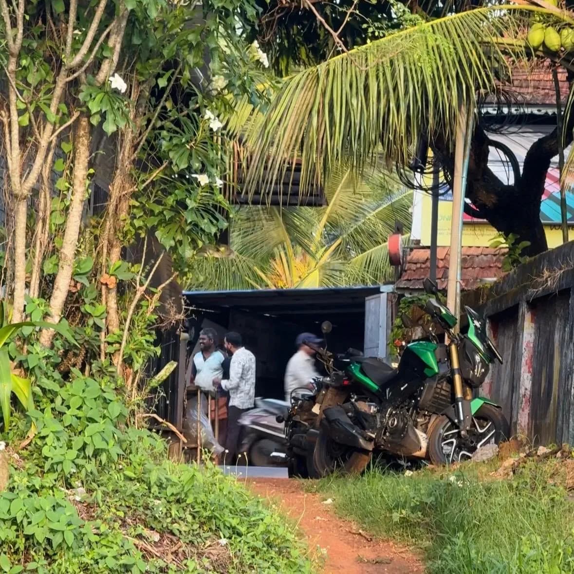 21 Cents in Kundara Pallimuk, Kollam