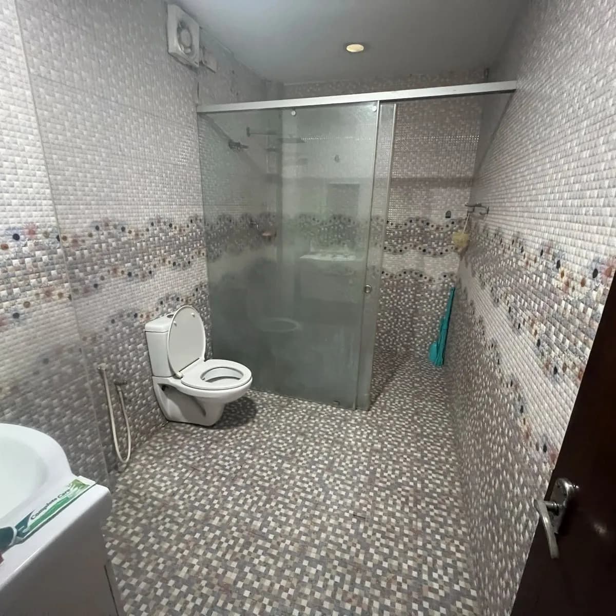 5.5 Cent with 2200 SqFt house in Randamkutty, Kollam