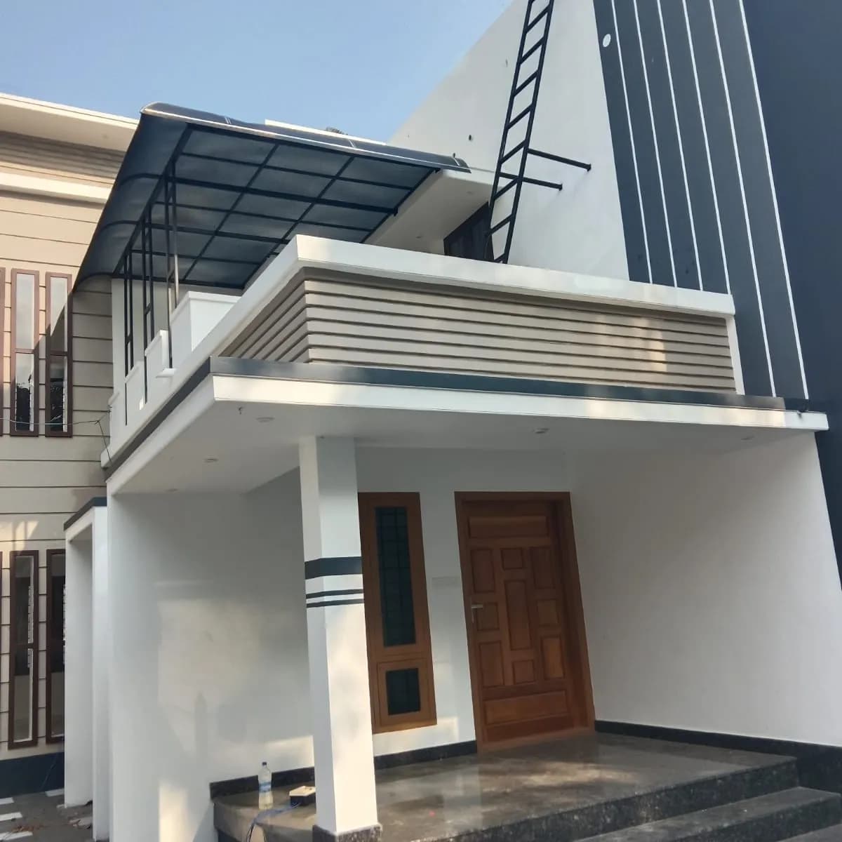 5.25 Cents with 3BHK house in Chemmanmukku, Kollam