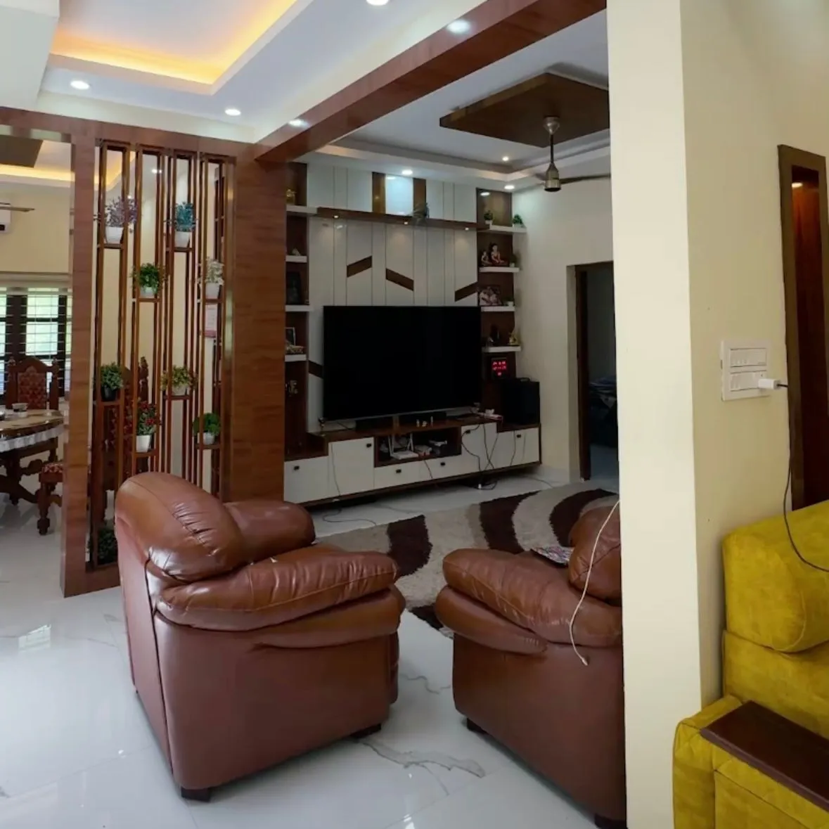 17.5 Cent 3600 Sqft 5BHK House for Sale at Attingal, Trivandrum